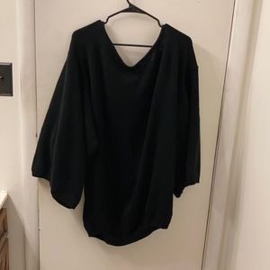 Oversized wide sleeve sweater